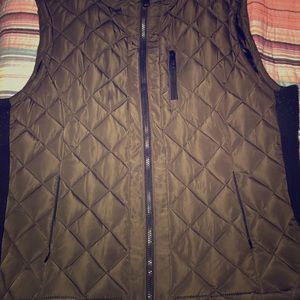 Jackets & Coats - 1 hr sale🚨Like new! Puffer vest Jackets & Coats - 1 hr sale🚨Like new! Puffer vest